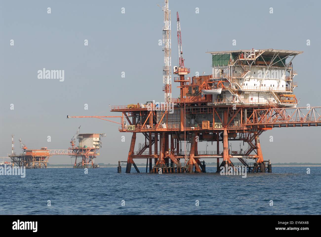platforms for the extraction of oil and natural gas in Adriatic sea