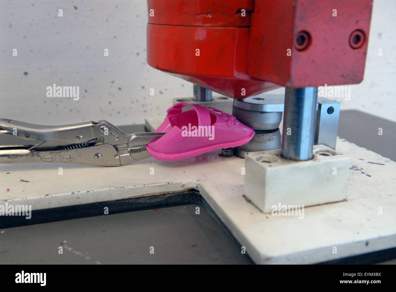 Italian Institute for Toy Safety; certification of toys and products