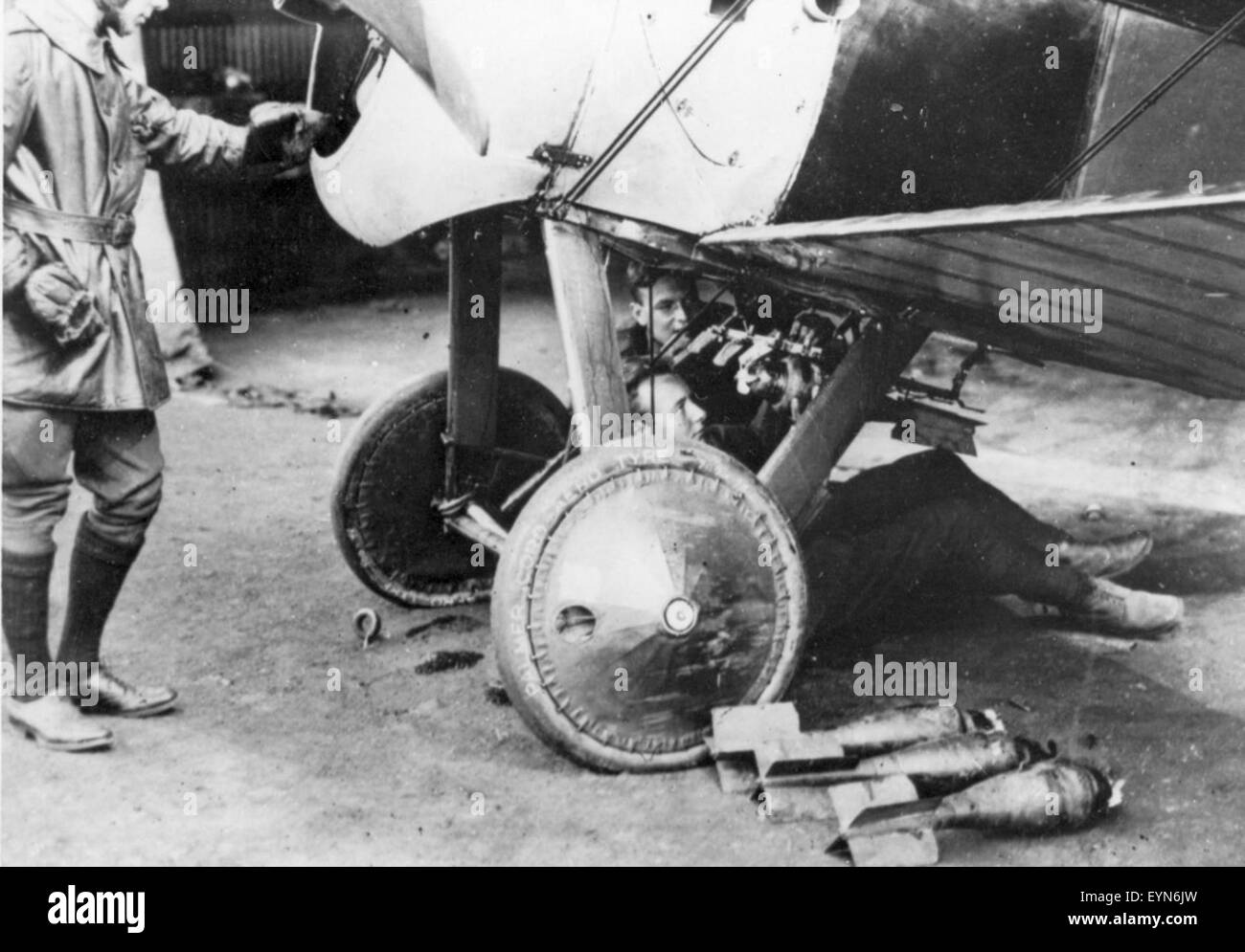 Sopwith camel aircraft Black and White Stock Photos & Images - Alamy