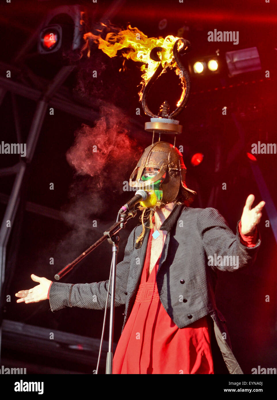 The Crazy World Of Arthur Brown Plays The Castle Stage At Stock Photo Alamy