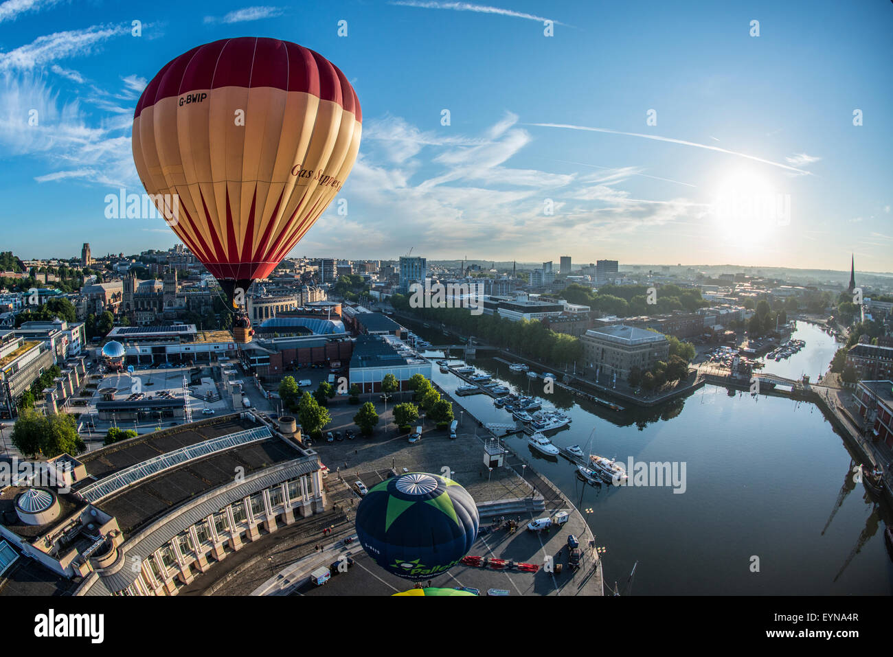 Bristol, UK. 31st July, 2015. Hot air balloons take to the skies over Bristol ahead of the 37th International Balloon Fiesta. Stock Photo