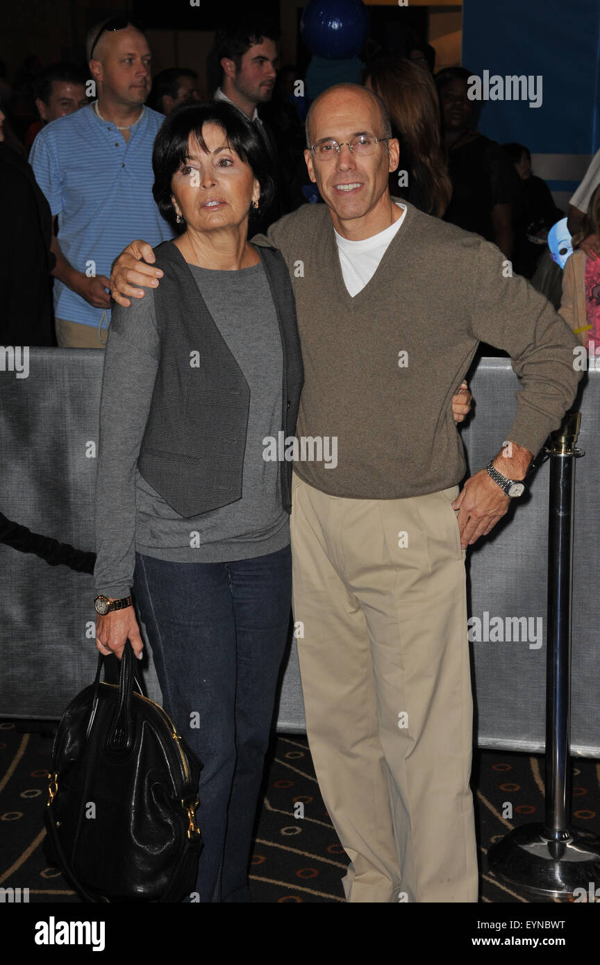 LOS ANGELES, CA - OCTOBER 30, 2010: Jeffrey Katzenberg & wife at the Los Angeles premiere of 'MegaMind' at Mann's Chinese Theatre, Hollywood. Stock Photo