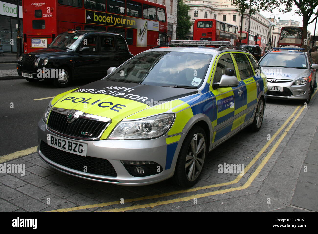 A CLOSE LANDSCAPE VIEW OF A METROPOLITAN POLICE ANPR INTERCEPTOR SKODA CAR IN LONDON Stock Photo
