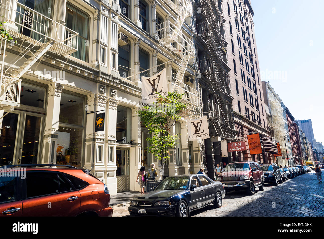 चित्र:Louis Vuitton Fifth Avenue New York City.jpg - विकिपीडिया