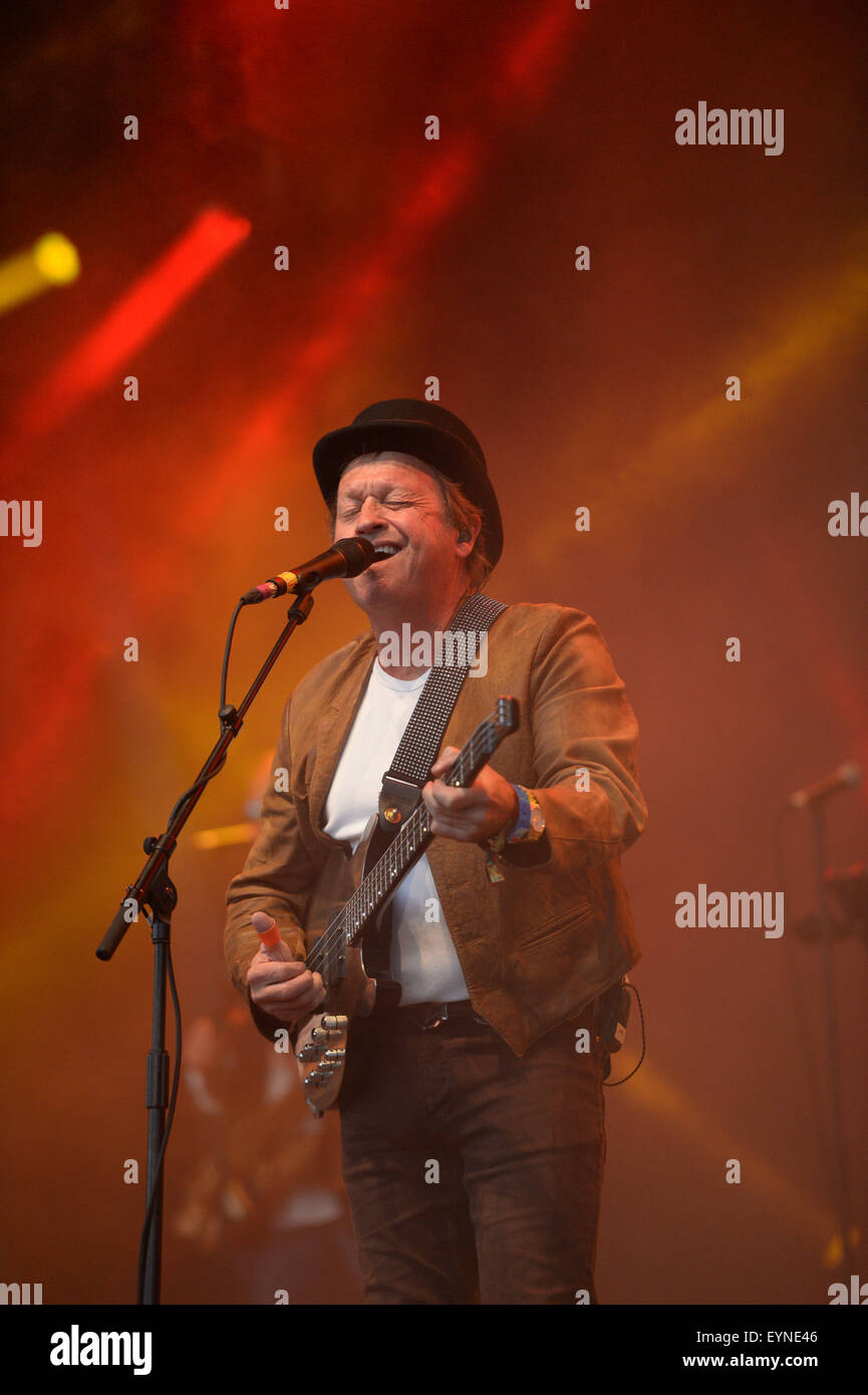 Lead singer of level 42 hires stock photography and images Alamy