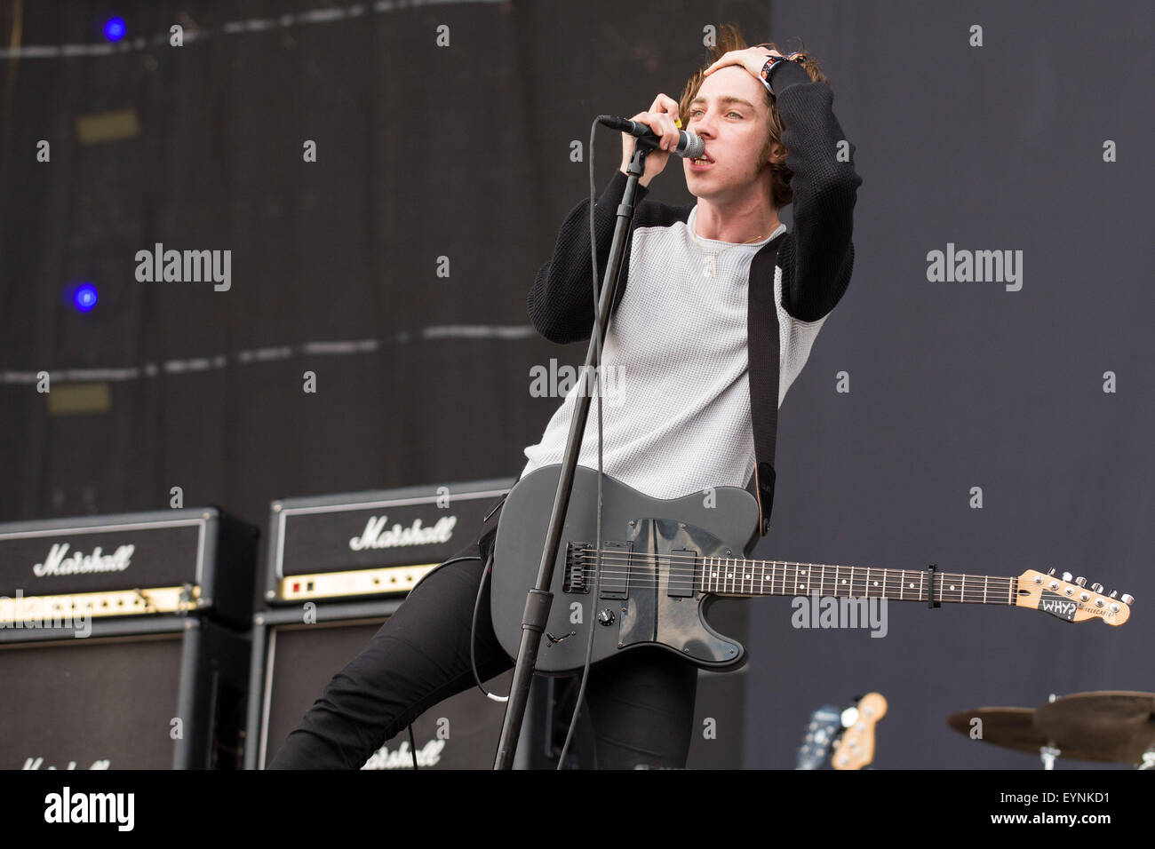Chicago, Illinois, USA. 1st Aug, 2015. RYAN ''VAN'' MCCANN of Catfish and the Bottlemen performs