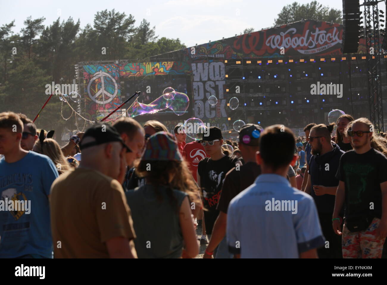 Küstrin an der Oder, Poland. 01st Aug, 2015. Visitors came to the festival and stop in Küstrin. Hundreds of thousands of attendees enjoy one of Europe's largest non-commercial open-air events, the Woodstock Stop Festival Open Air music festival in Kostrzyn. Credit:  Simone Kuhlmey/Pacific Press/Alamy Live News Stock Photo