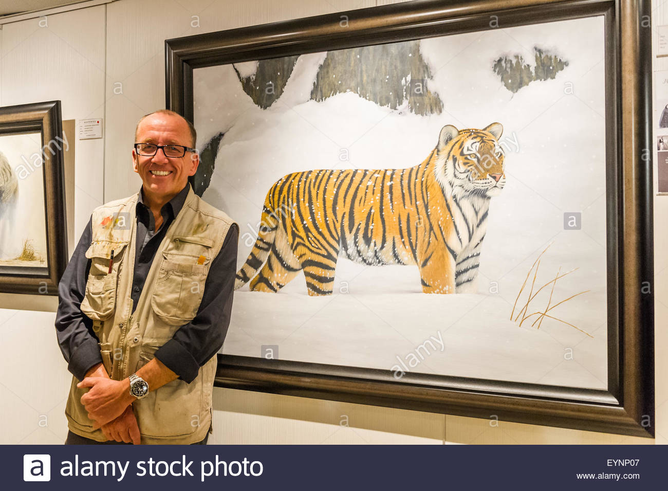 Wildlife Painter High Resolution Stock Photography and Images Alamy