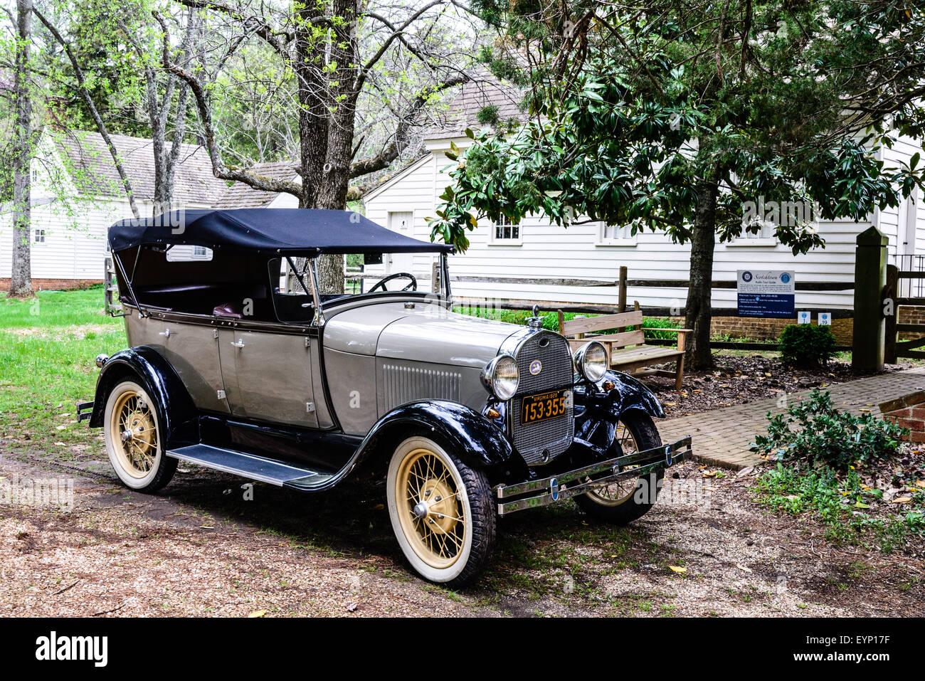 1928 4-door Model A Ford outside Patrick Henry's Scotchtown, Chiswell Lane, Beaverdam, Virginia Stock Photo