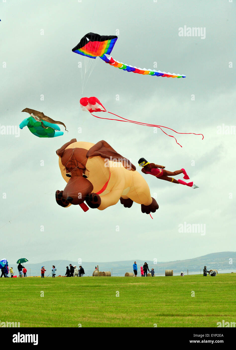 Inflatable figures hires stock photography and images Alamy