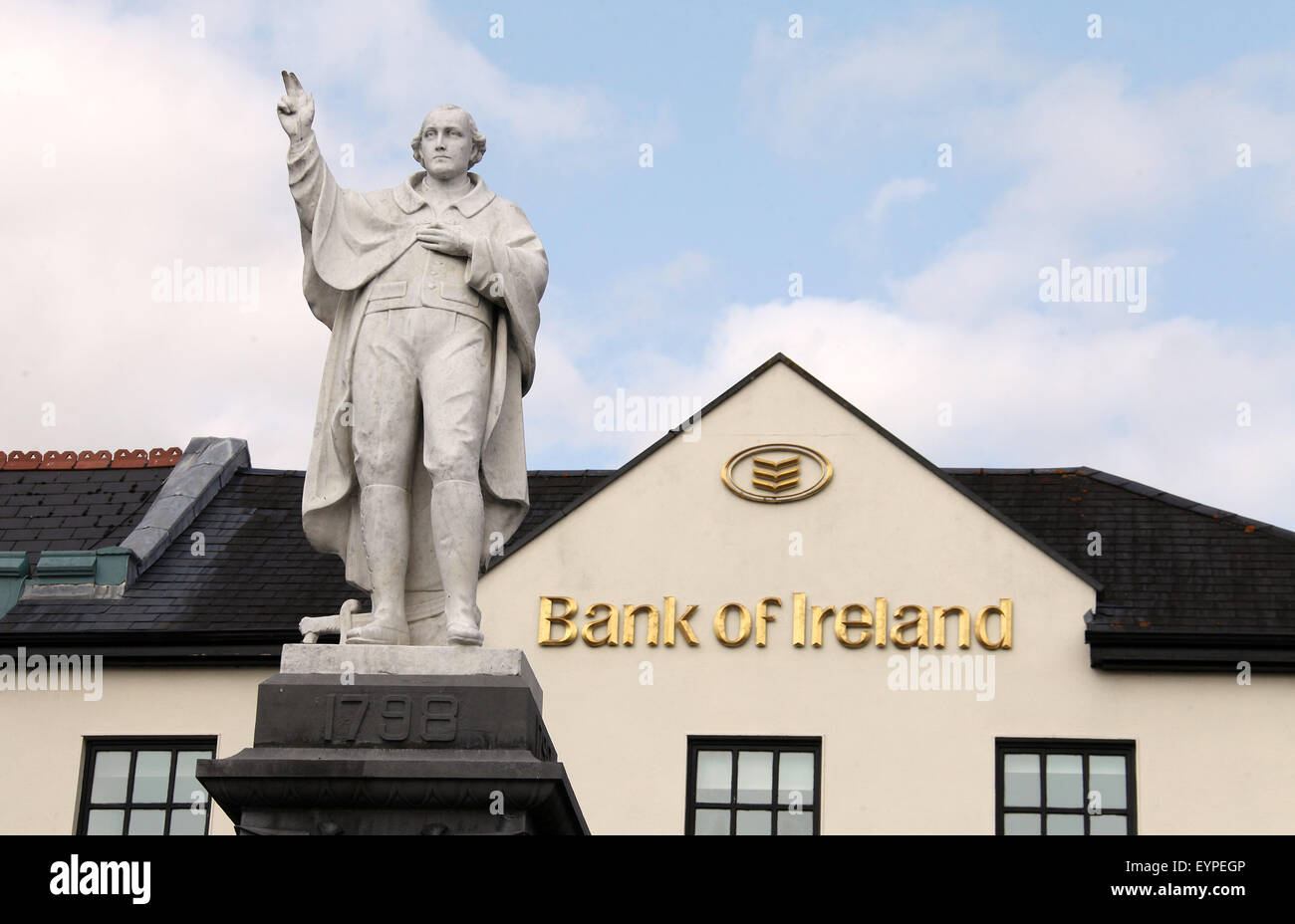 Statue of Father John Murphy at Tullow in County Carlow Stock Photo