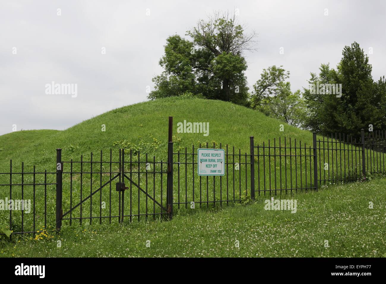Indian Burial Mounds High Resolution Stock Photography and Images Alamy