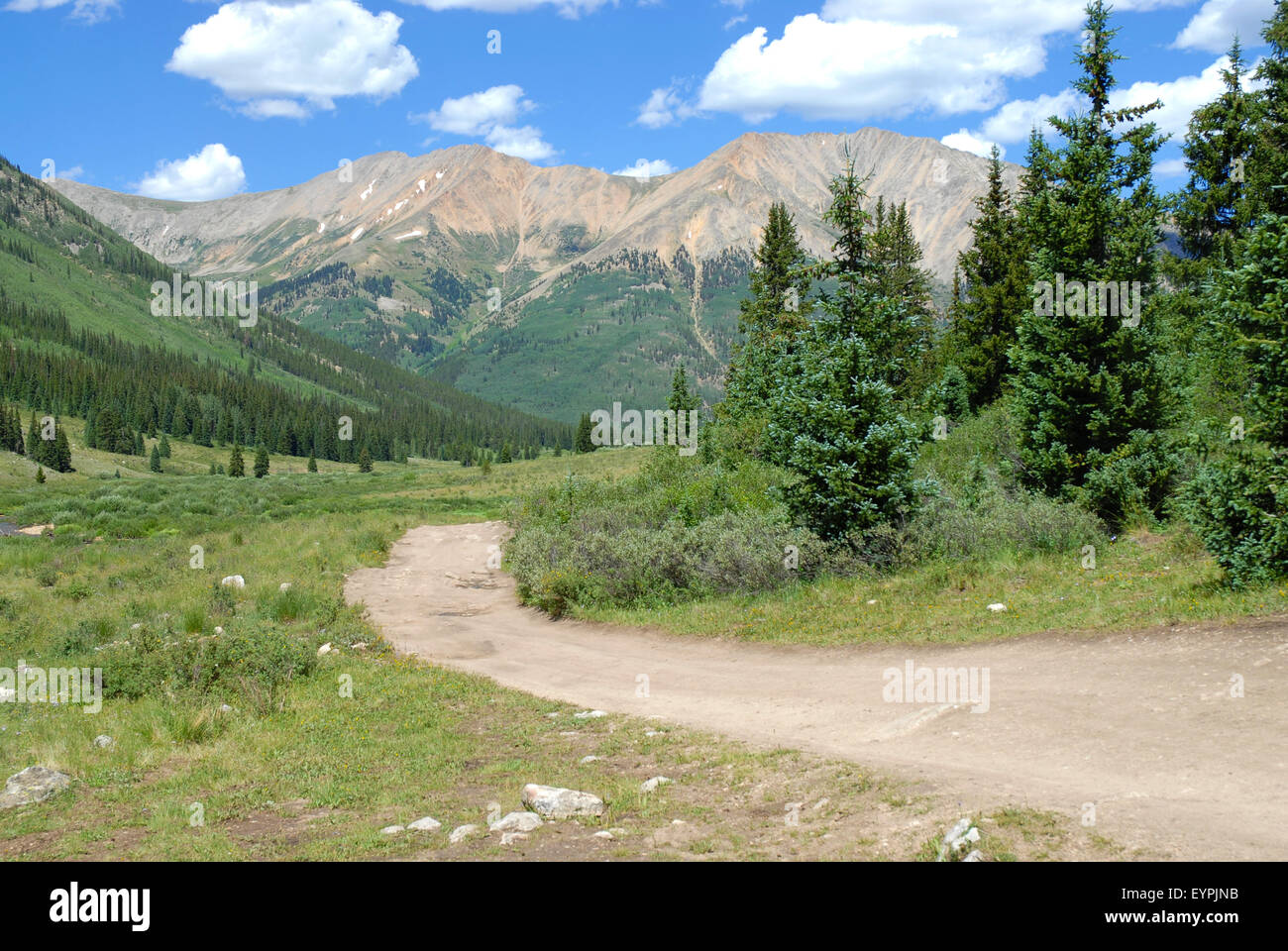 Hiking rocky mountains usa hi-res stock photography and images - Alamy