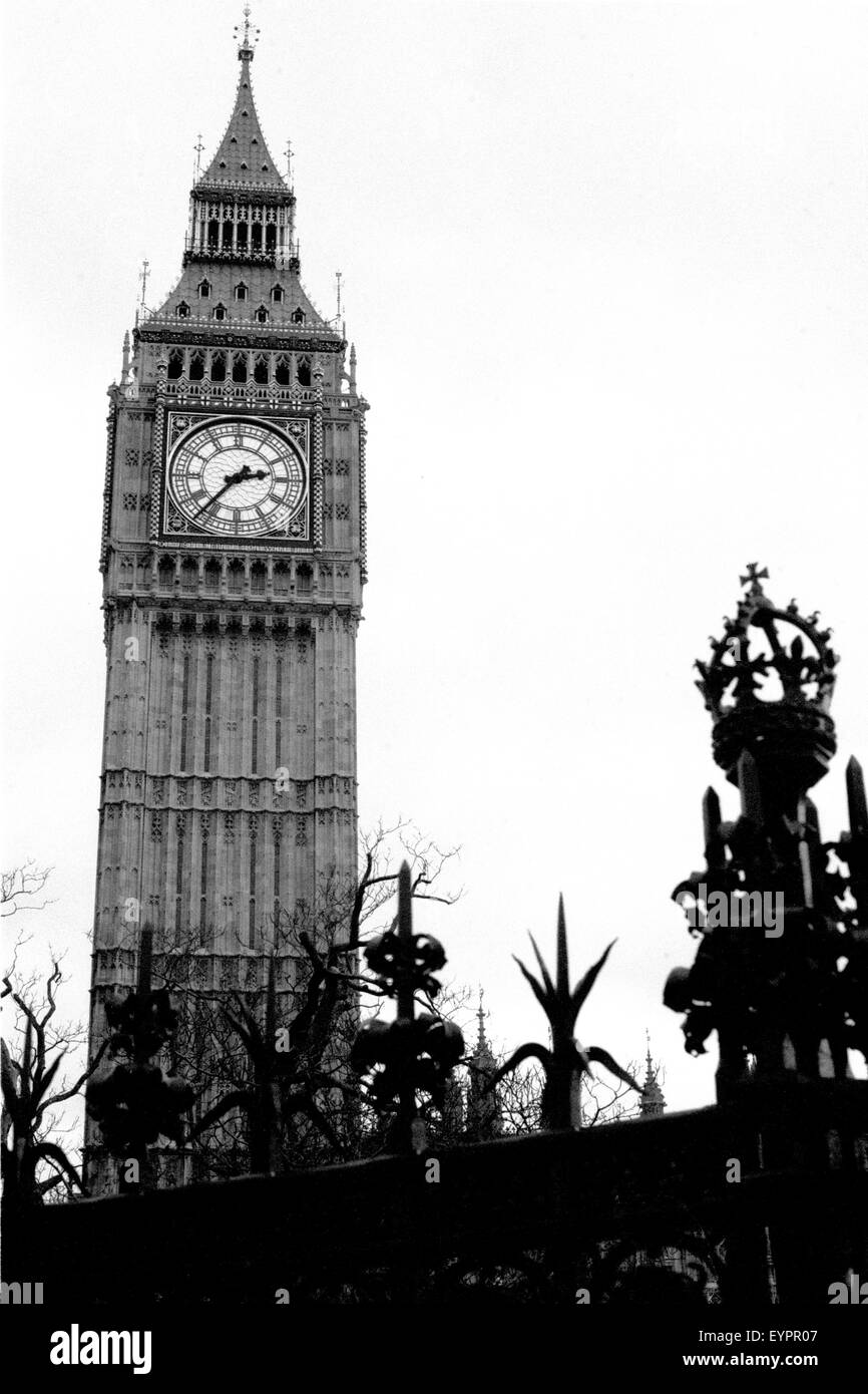 Big ben clock face Black and White Stock Photos & Images Alamy