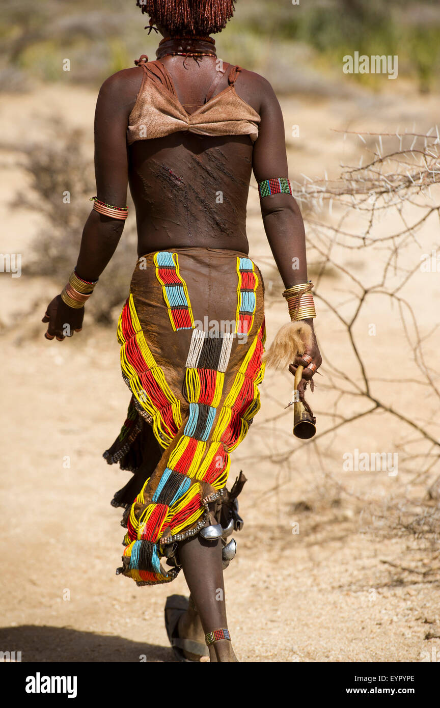 Hamer woman with scarred back from whippings at Hamer Bull Jumping
