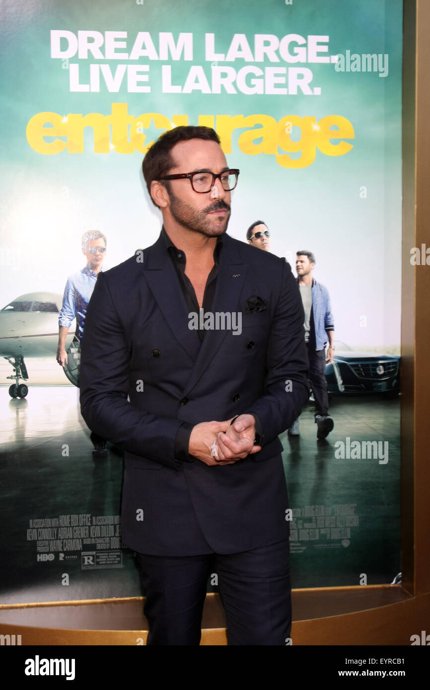 Warner Bros. Pictures' L.A. Premiere of 'Entourage' held at The Regency Village Theatre - Arrivals  Featuring: Jeremy Piven Where: Westwood, California, United States When: 02 Jun 2015 C Stock Photo