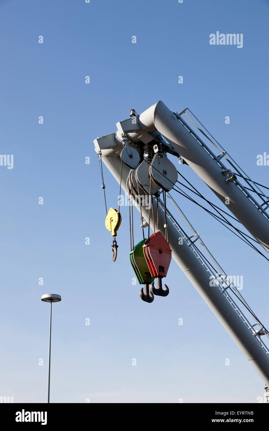 Crane pulley hires stock photography and images Alamy