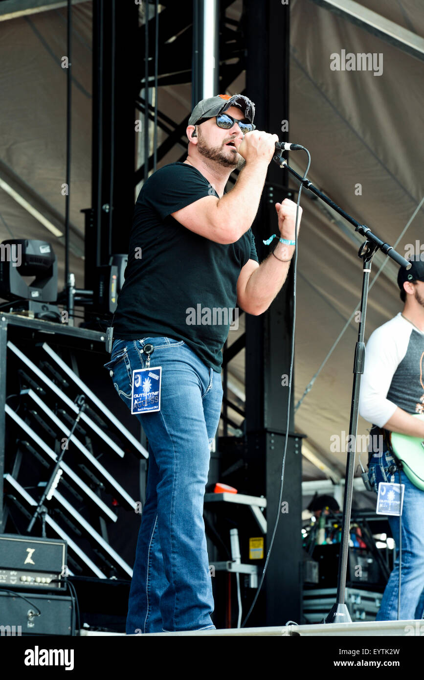 Outshyne performing at the Carolina Country Music Festival at Myrtle