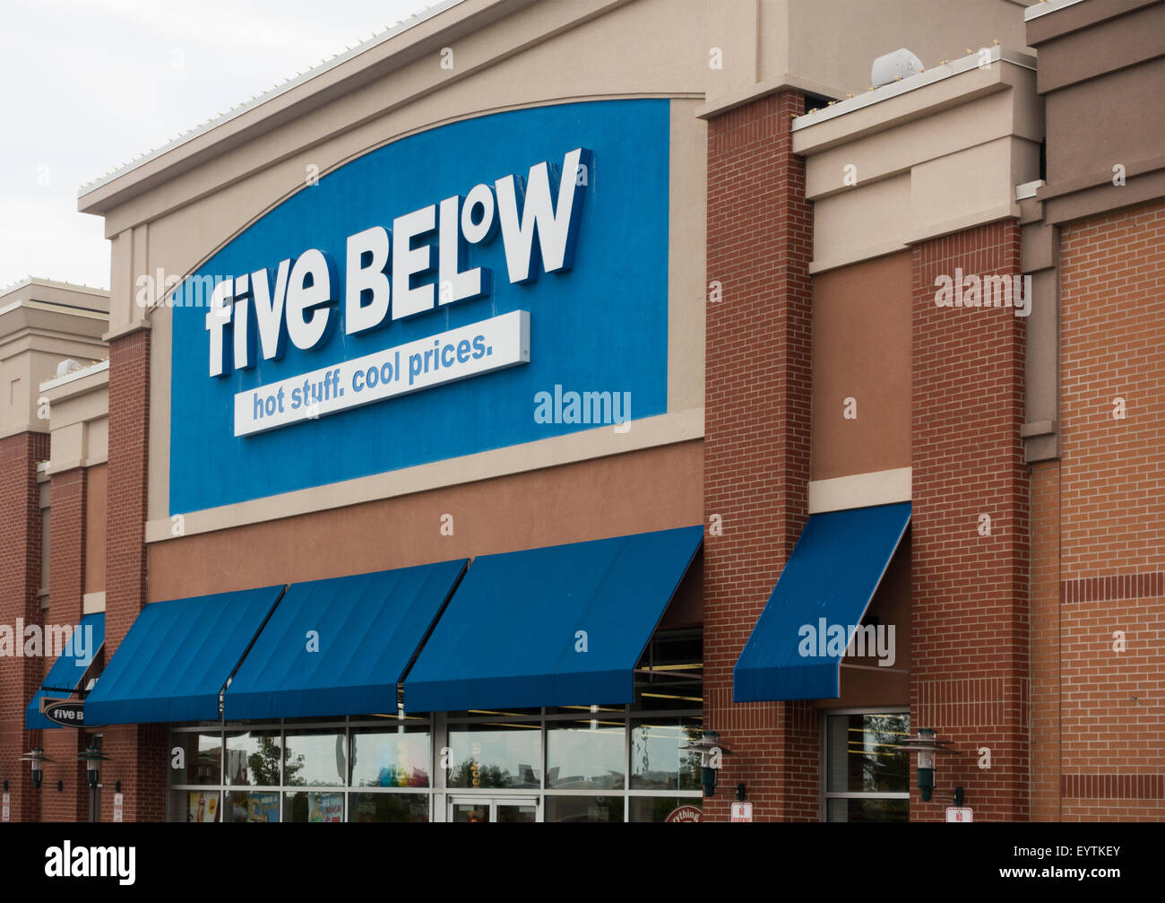 five below store in Rochester New York Stock Photo