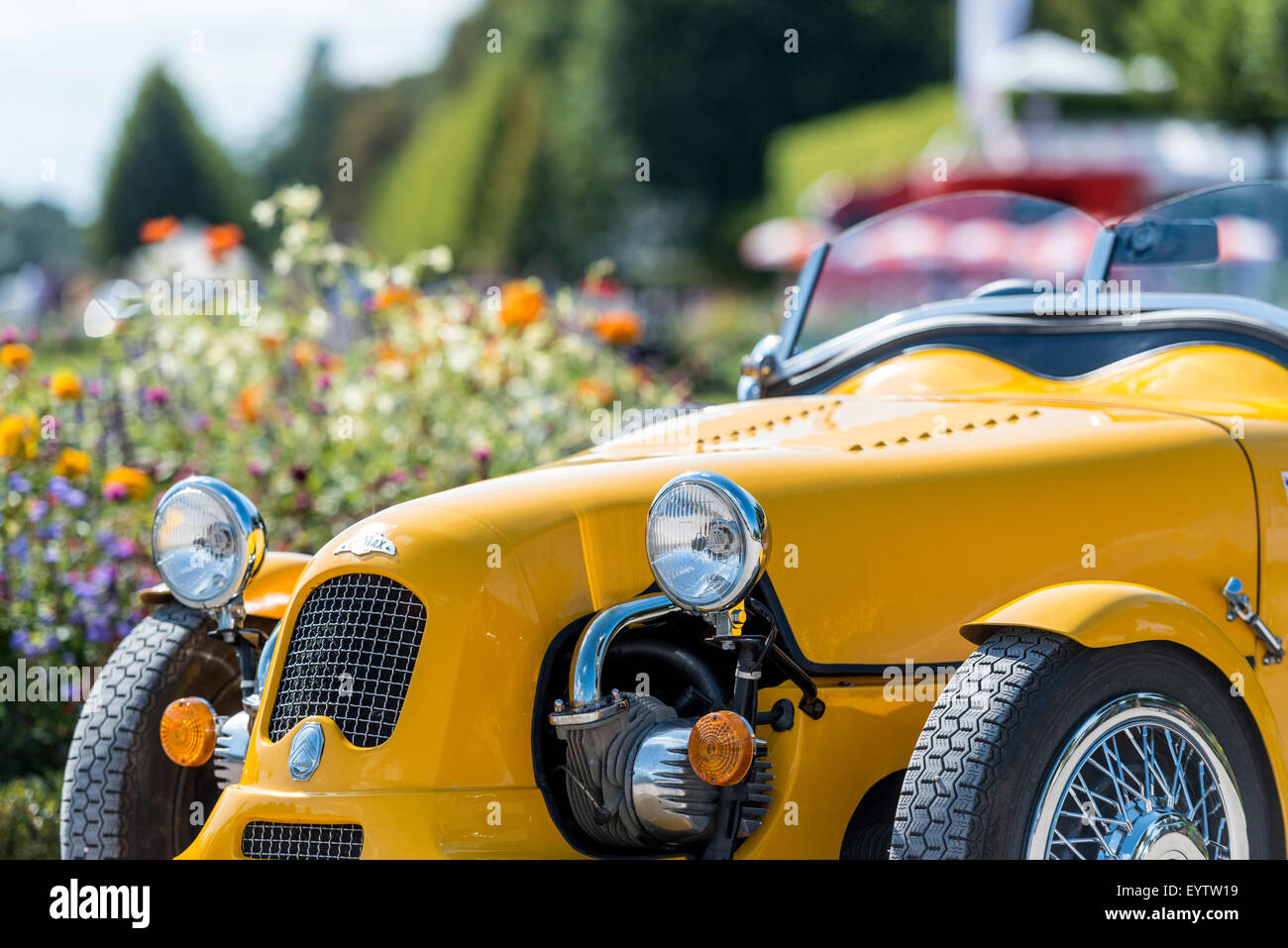 Schwetzingen, Baden-Wurttemberg, Germany, Lomax Citroen 2CV Rebuilding near the Classic gala dress, Concours d'Elégance at baroque castle grounds Stock Photo