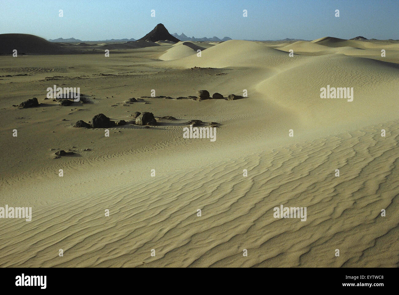 Dune formation at Teffedest, Algerian Sahara Stock Photo