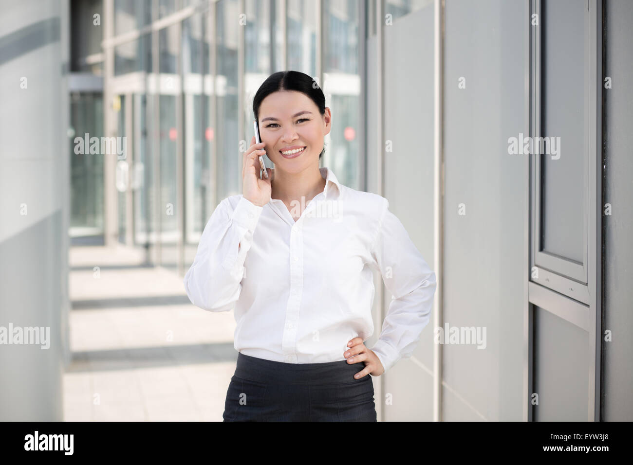Beautiful asian businesswoman secretary hi-res stock photography and ...