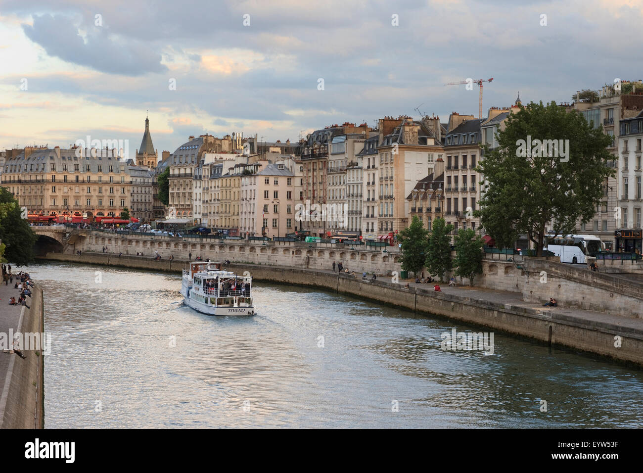 The view from Pont Neuf, looking across to the Quai des Grands Augustins in Paris, France. Stock Photo