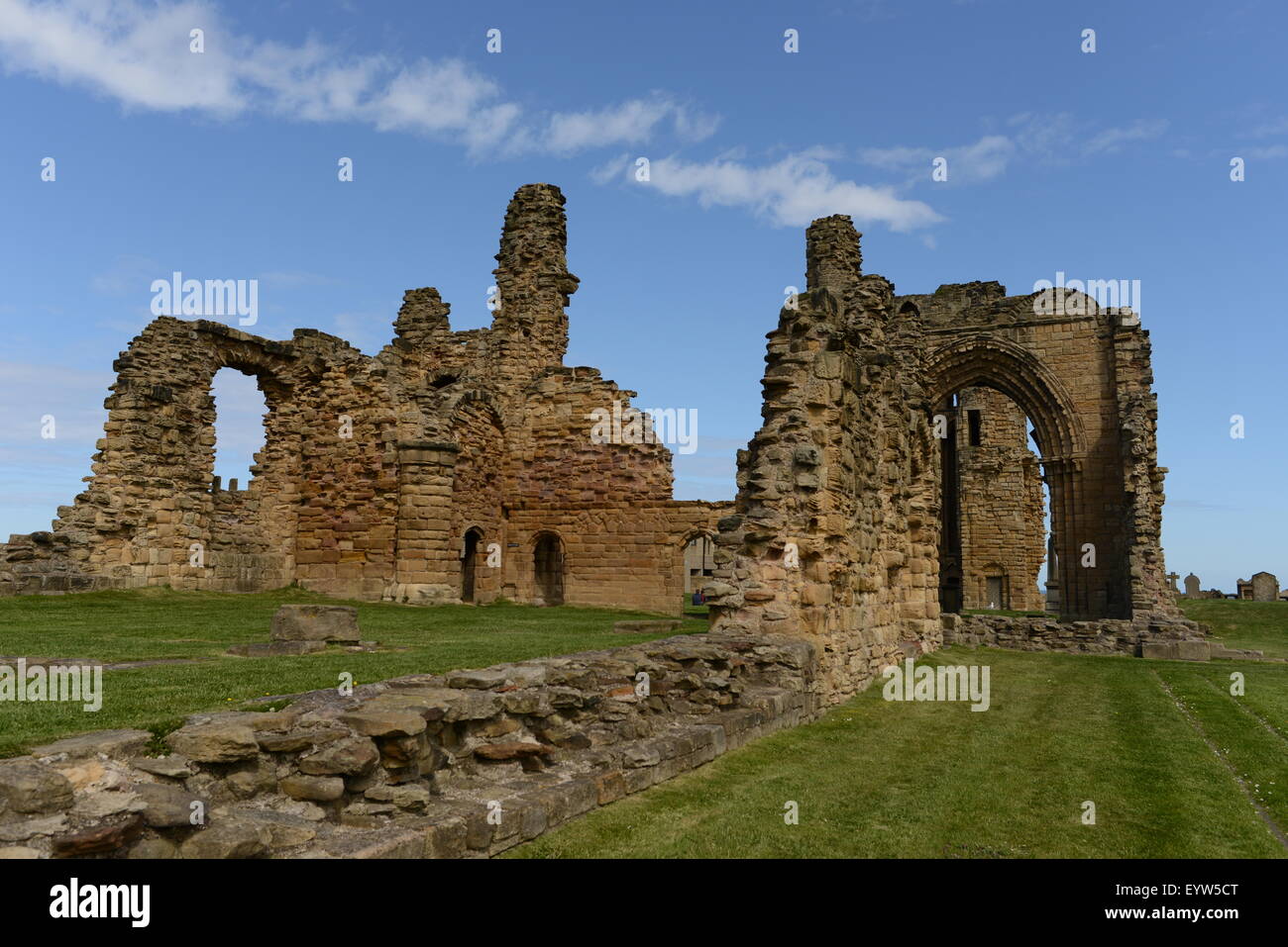 Tynemouth, Northumberland, UK, lighthouse, pier, tynemouth priory and