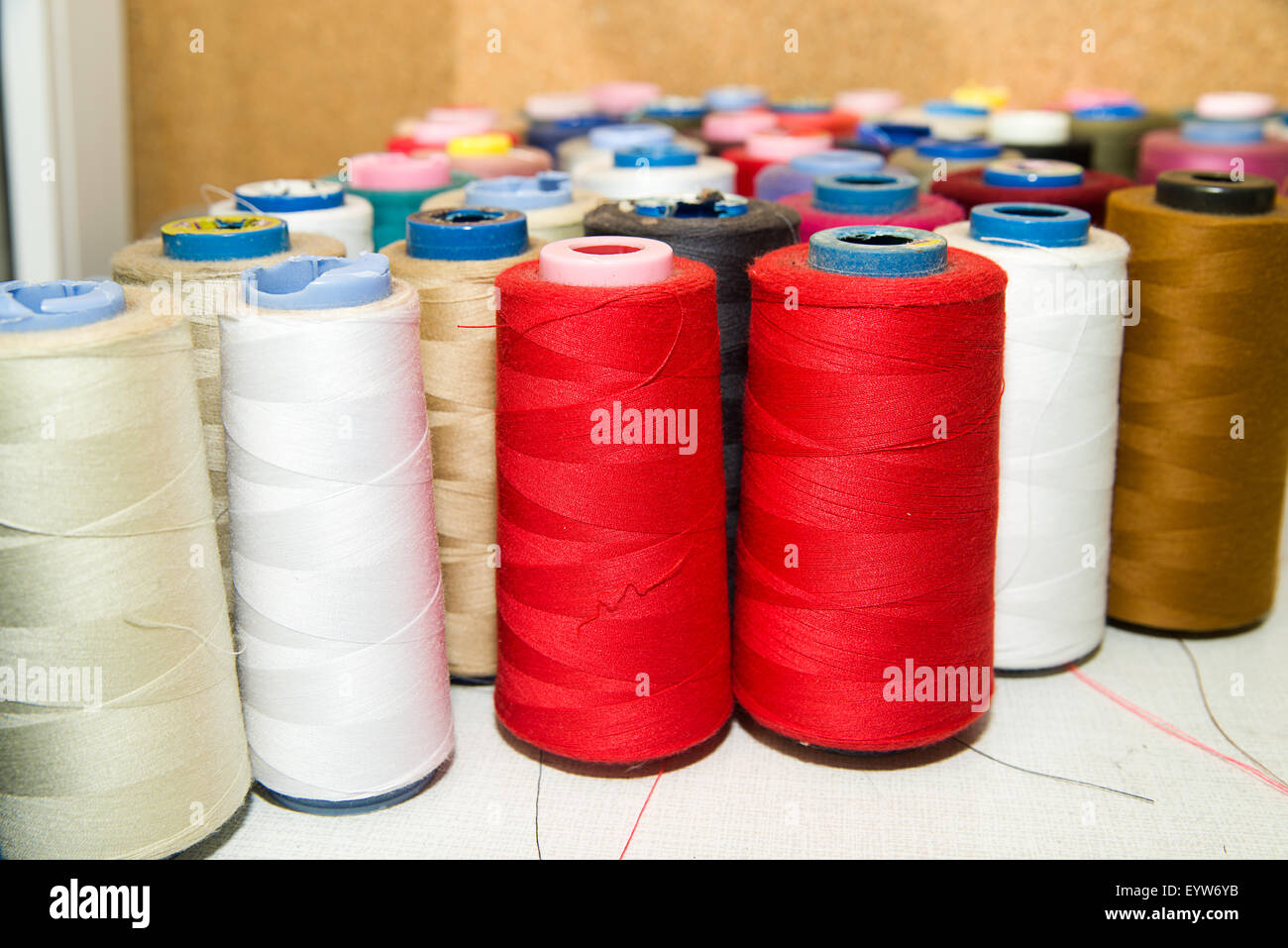 Colored threads hi-res stock photography and images - Alamy