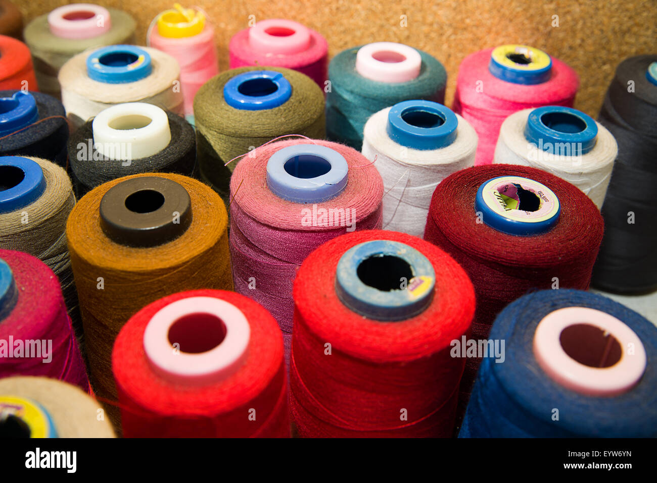 Colored threads hi-res stock photography and images - Alamy