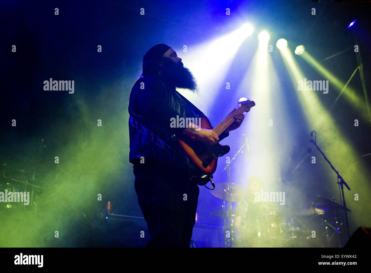 People Vocals High Resolution Stock Photography And Images Alamy