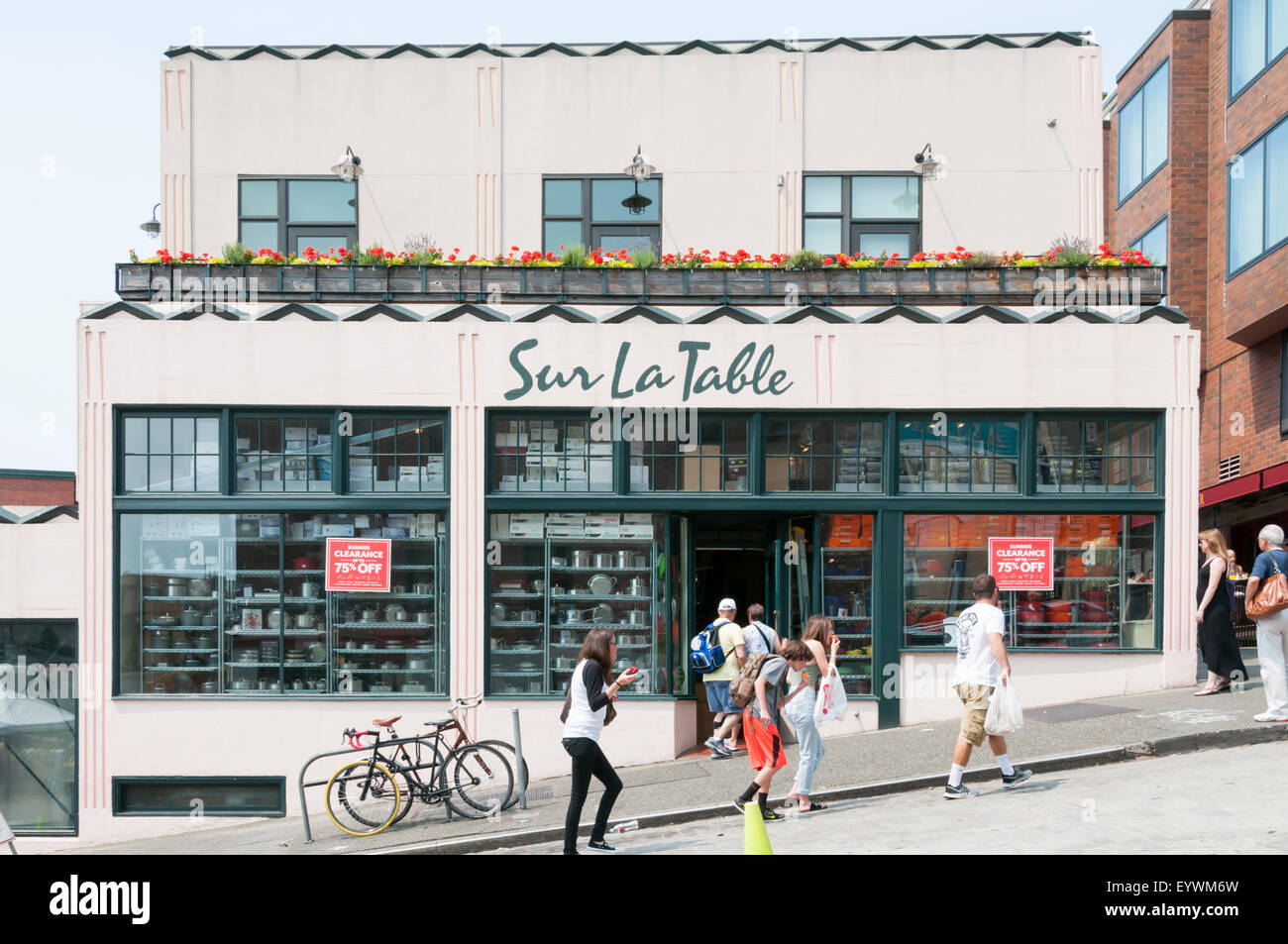 Sur la Table cookware shop next to Pike Place Market in Seattle. Stock Photo