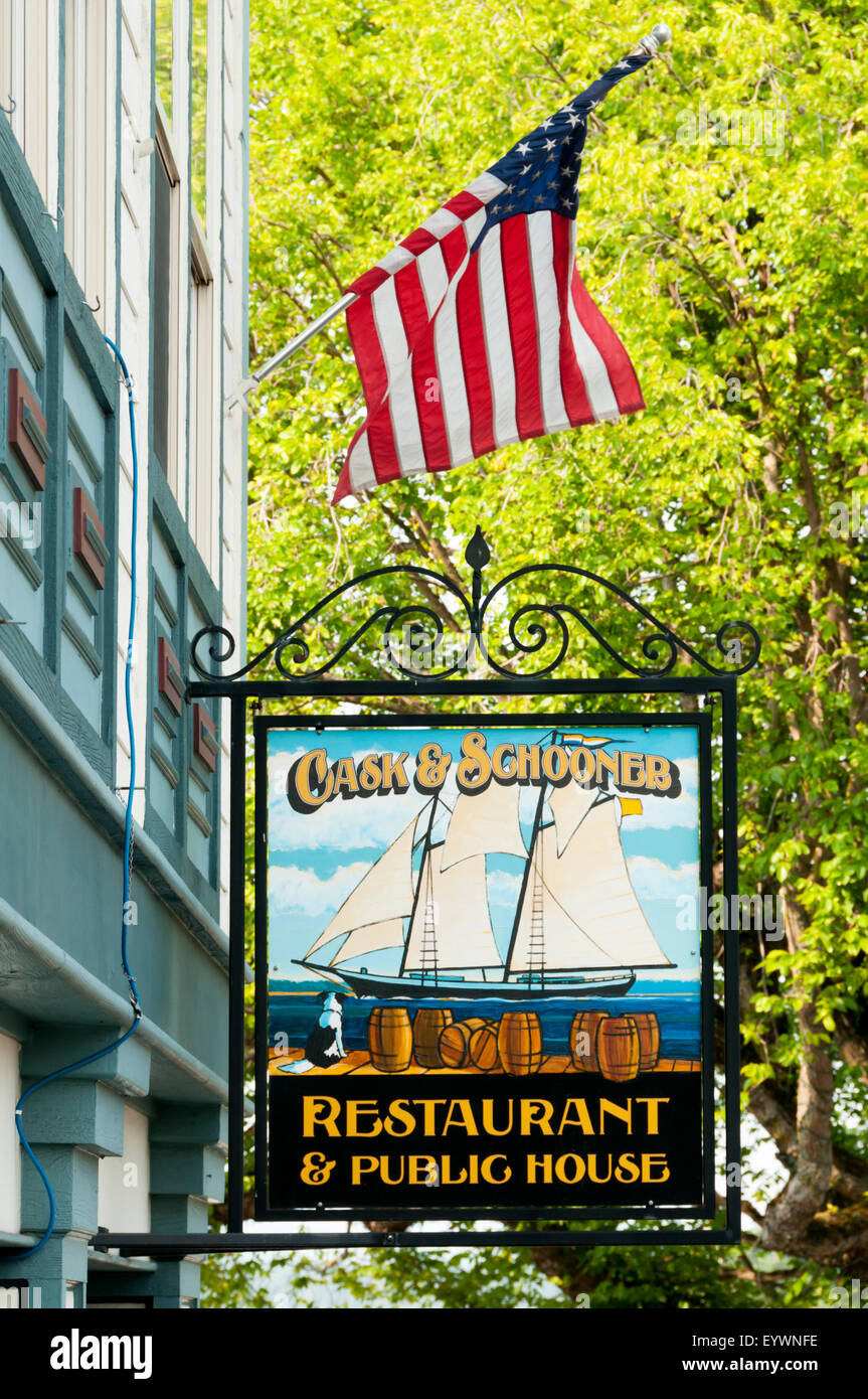 A sign for the Cask & Schooner restaurant and Public House in Friday Harbor in the San Juan Islands, Washington. Stock Photo