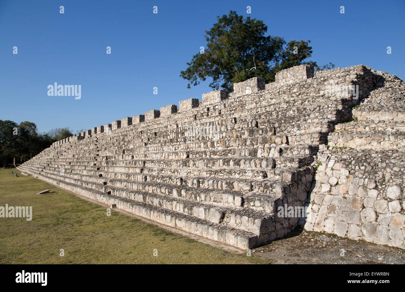 Nohochna (Large House), Edzna, Mayan archaeological site, Campeche, Mexico, North America Stock Photo