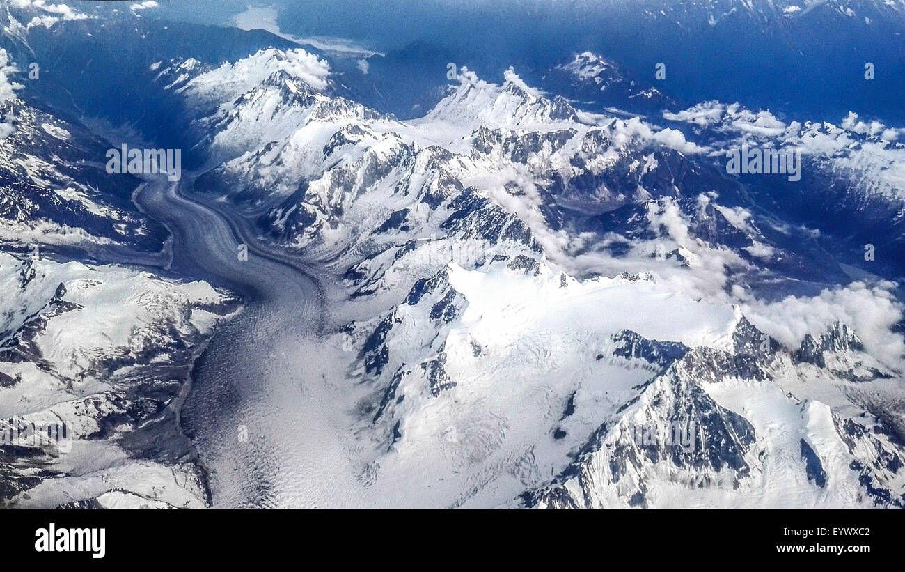 Lhasa. 3rd Aug, 2015. Photo taken on Aug. 3, 2015 from a flight shows the landscape of the Qinghai-Tibet Plateau, southwest China. © Zheng Huansong/Xinhua/Alamy Live News Stock Photo