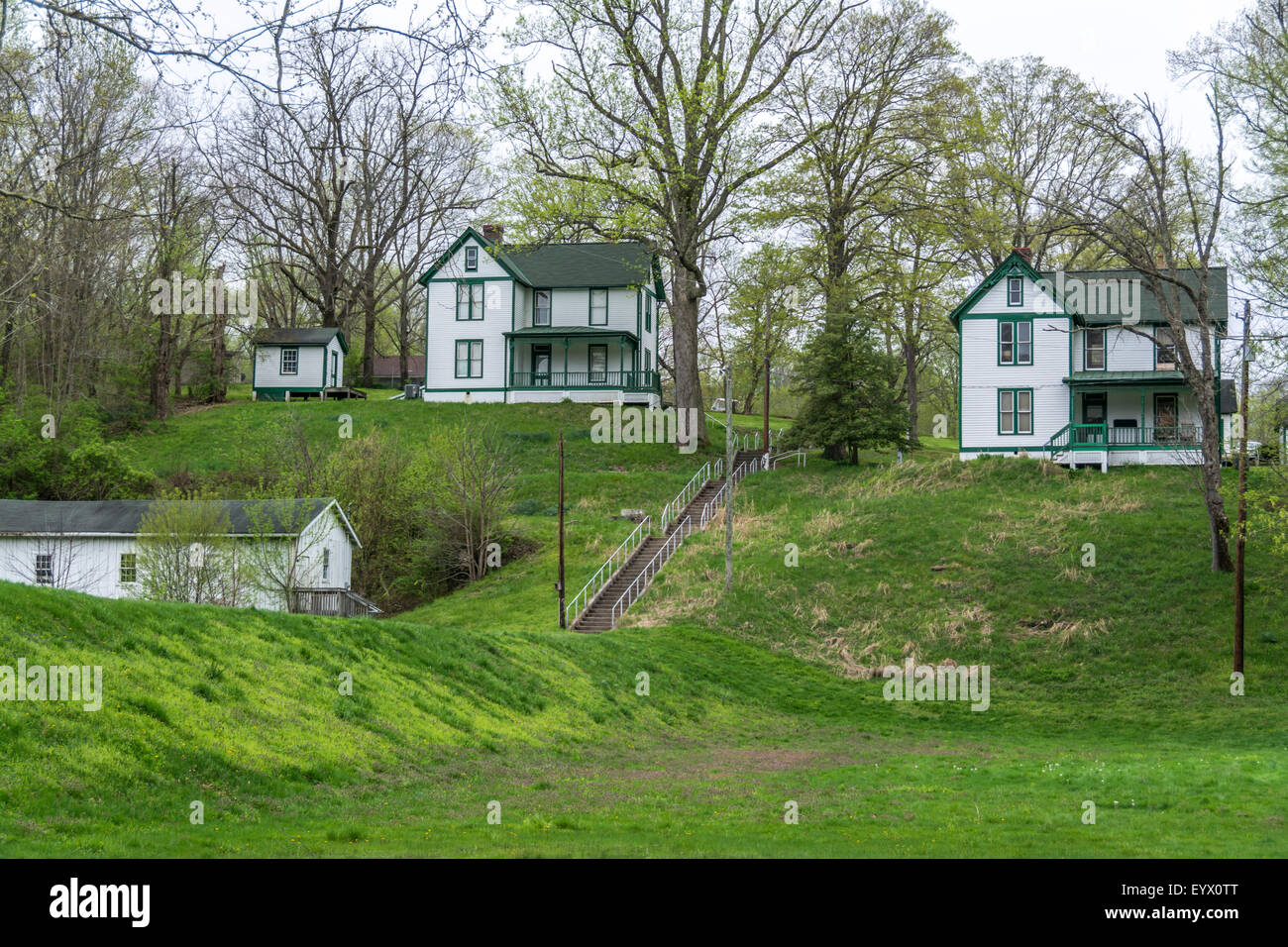 Houses for the workers and lock master at lock and dam number 10 on the ...