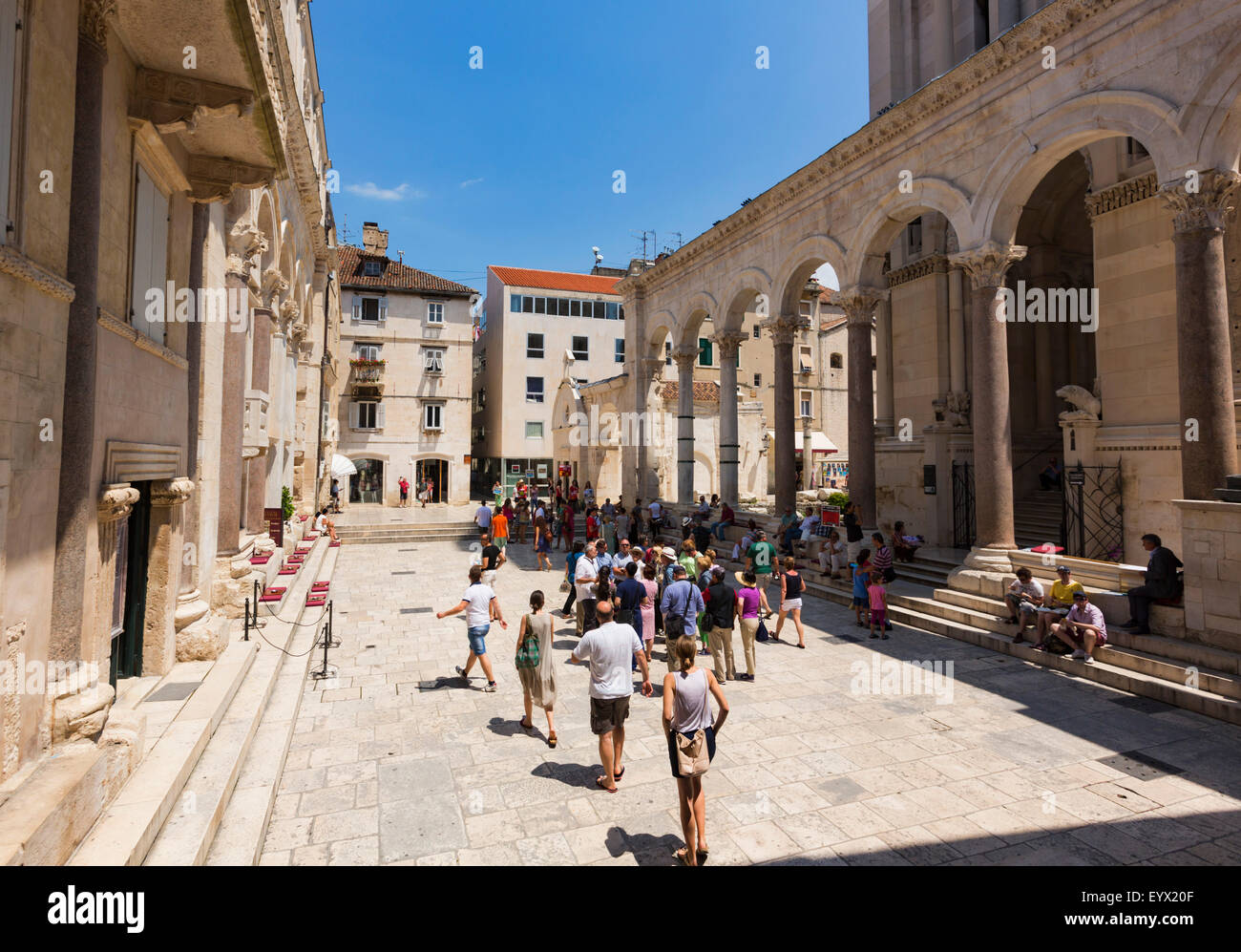 Split, Dalmatian Coast, Croatia.  Peristyle or Perestil Square. The Historic Centre of Split is a UNESCO World Heritage Site. Stock Photo