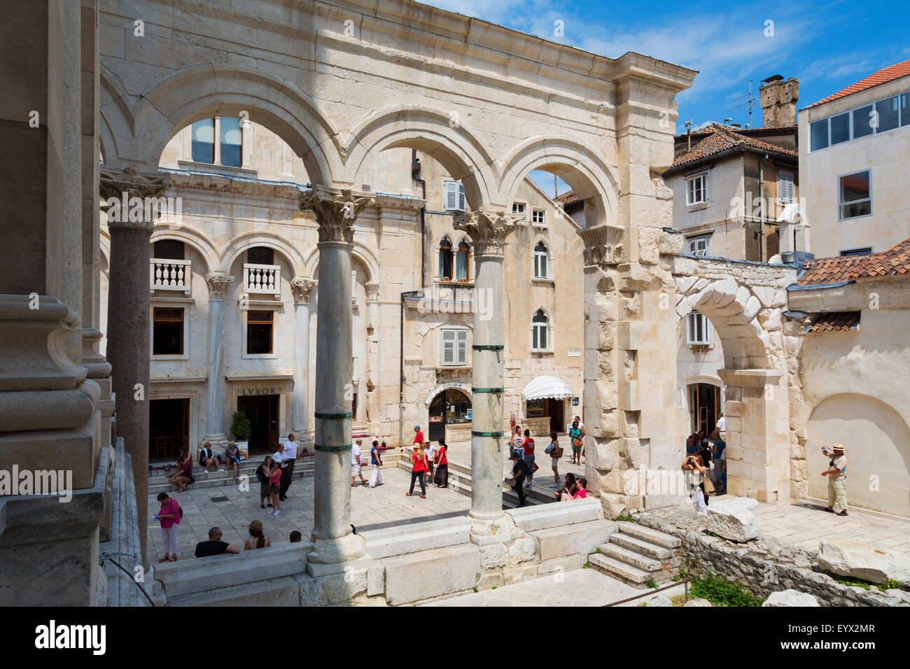 Split, Dalmatian Coast, Croatia.  Peristyle or Perestil Square. The Historic Centre of Split is a UNESCO World Heritage Site. Stock Photo