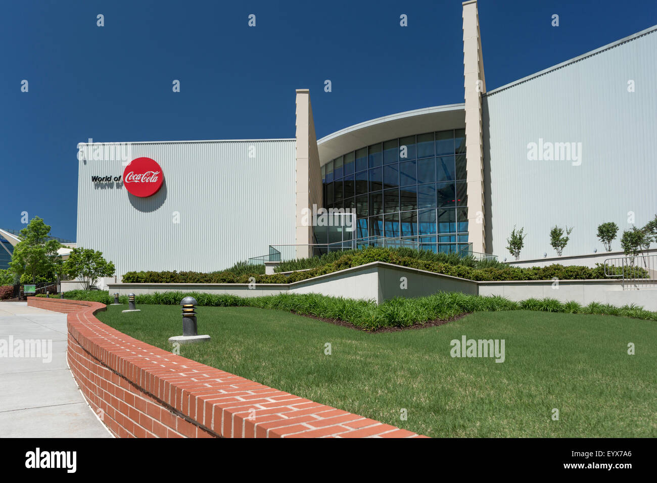 GARDENS WORLD OF COCA COLA MUSEUM (©ROSSER FABRAP 2005) PEMBERTON PLACE