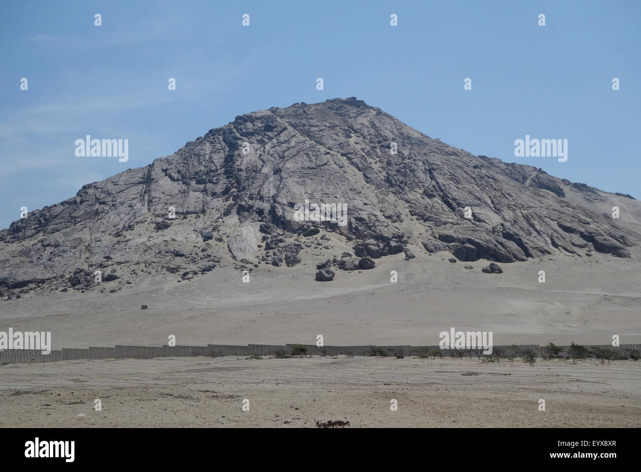 Cerro Blanco, overlooking the Huaca de la Luna archaeological complex, near  Trujillo, La Libertad Province, Peru Stock Photo - Alamy