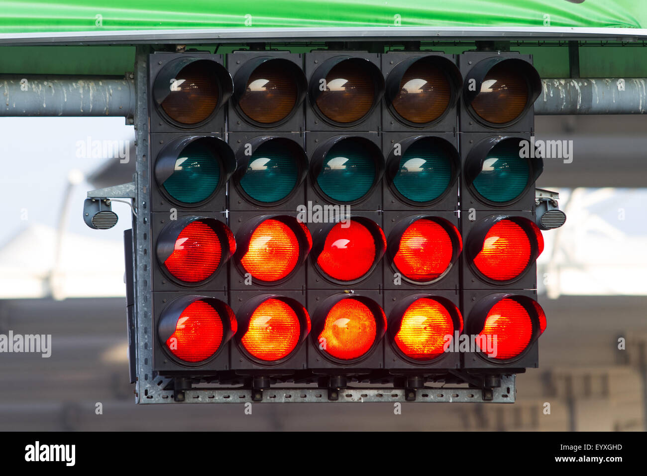download lights out formula 1 download lights out formula 1