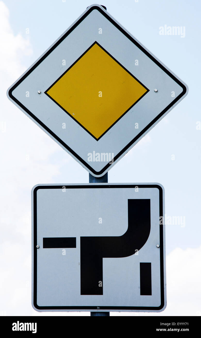 piority road sign dditional sign of a shape of the intersection and a definition of the priority, Germany, Saxony-Anhalt Stock Photo