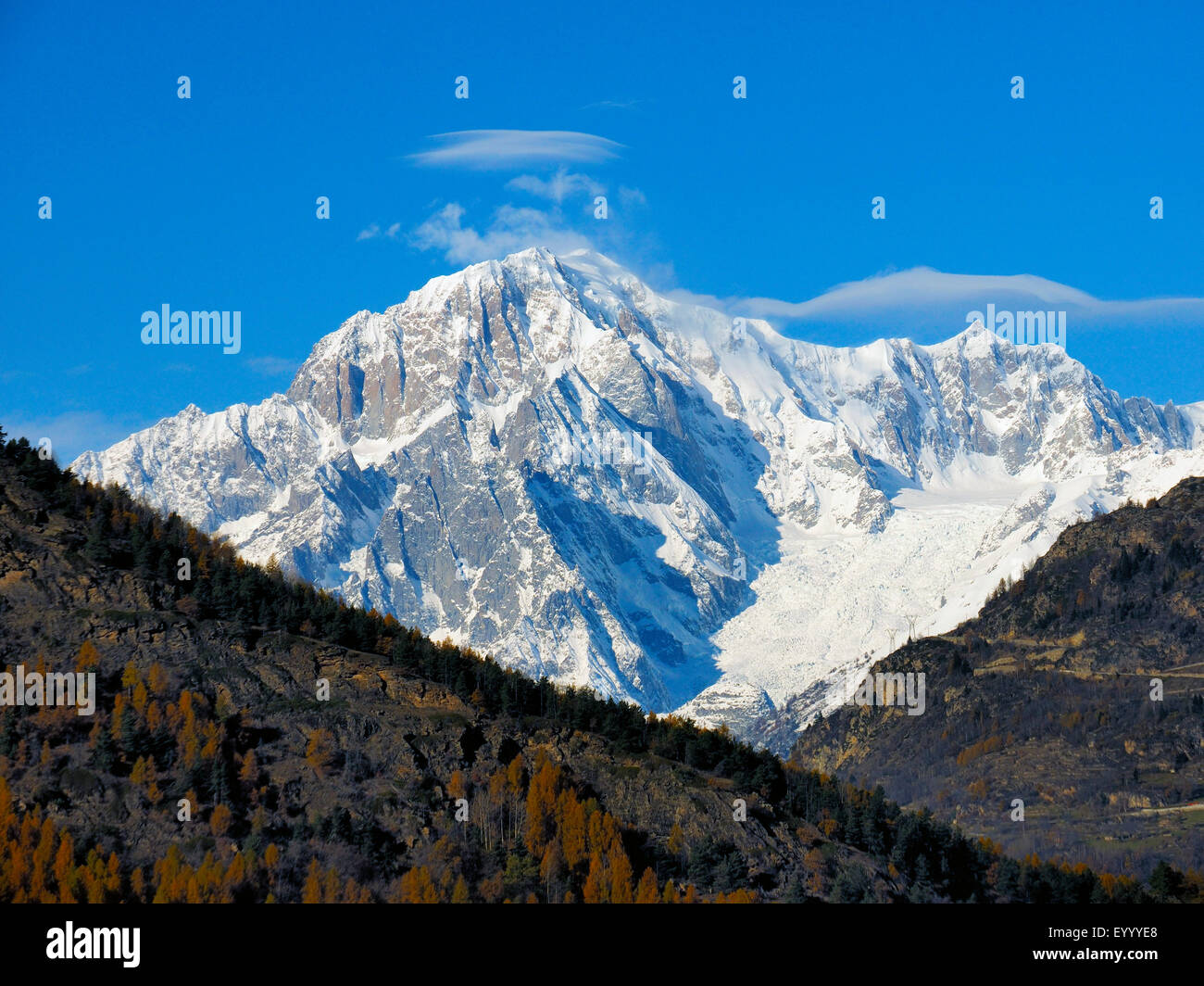 Mont Blanc, view from Valsavarenche in the Aosta valley, Italy, Gran Stock  Photo - Alamy