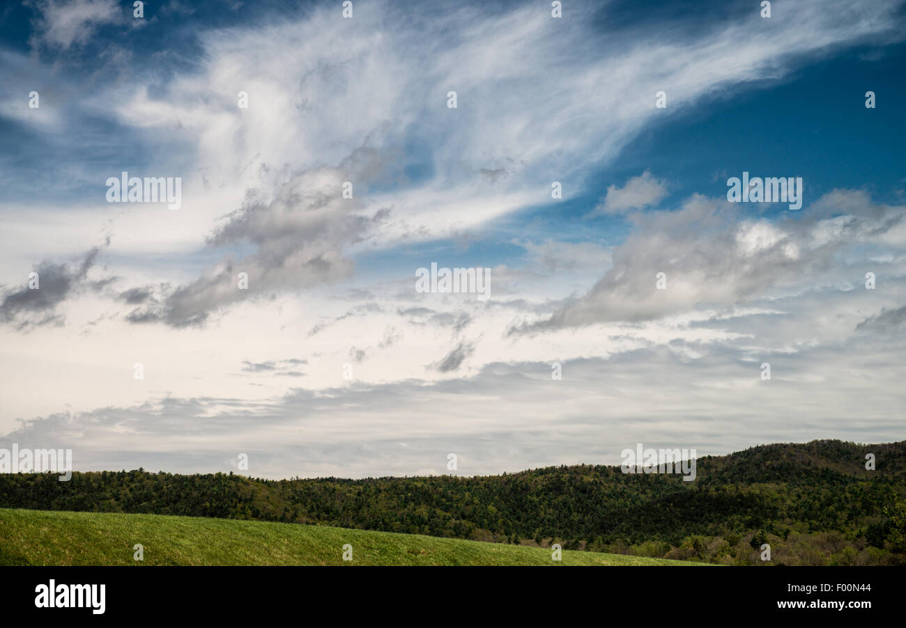 Clouds over Cade's Cove, Great Smoky Mountains National Park, Tennessee, USA. - Stock Image