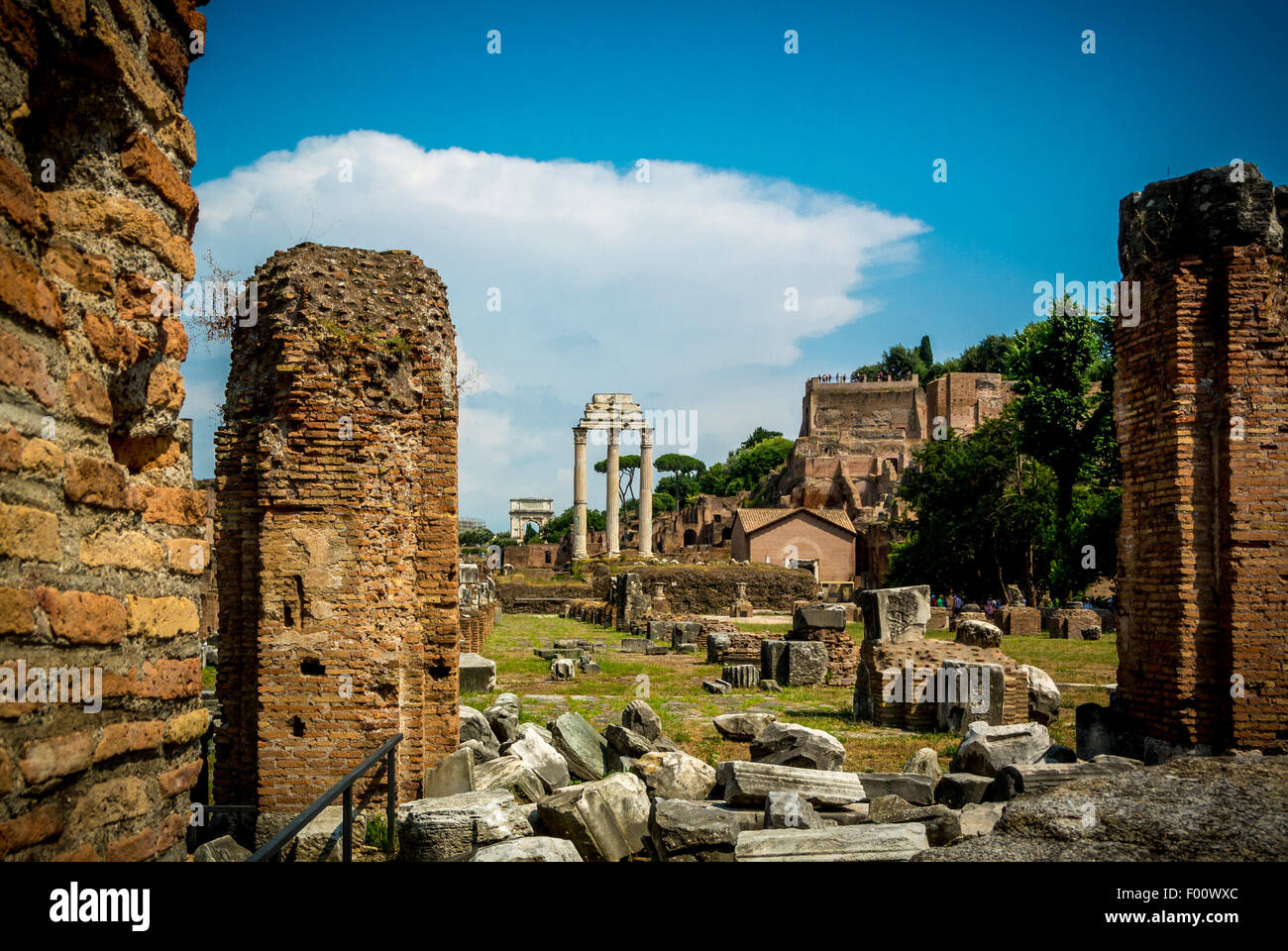 temple of castor and pollux