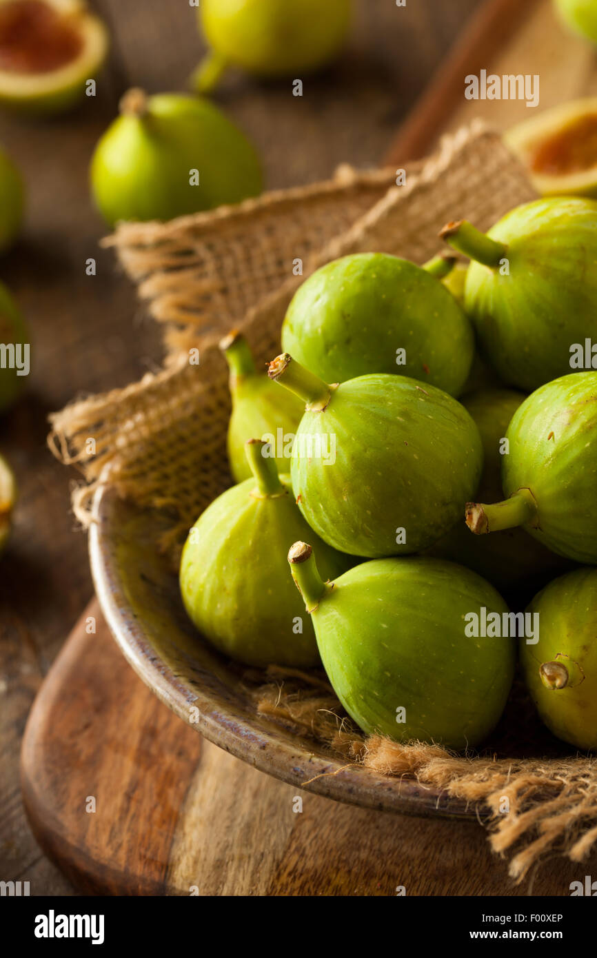 Healthy Organic Green Figs in a Bowl Stock Photo Alamy