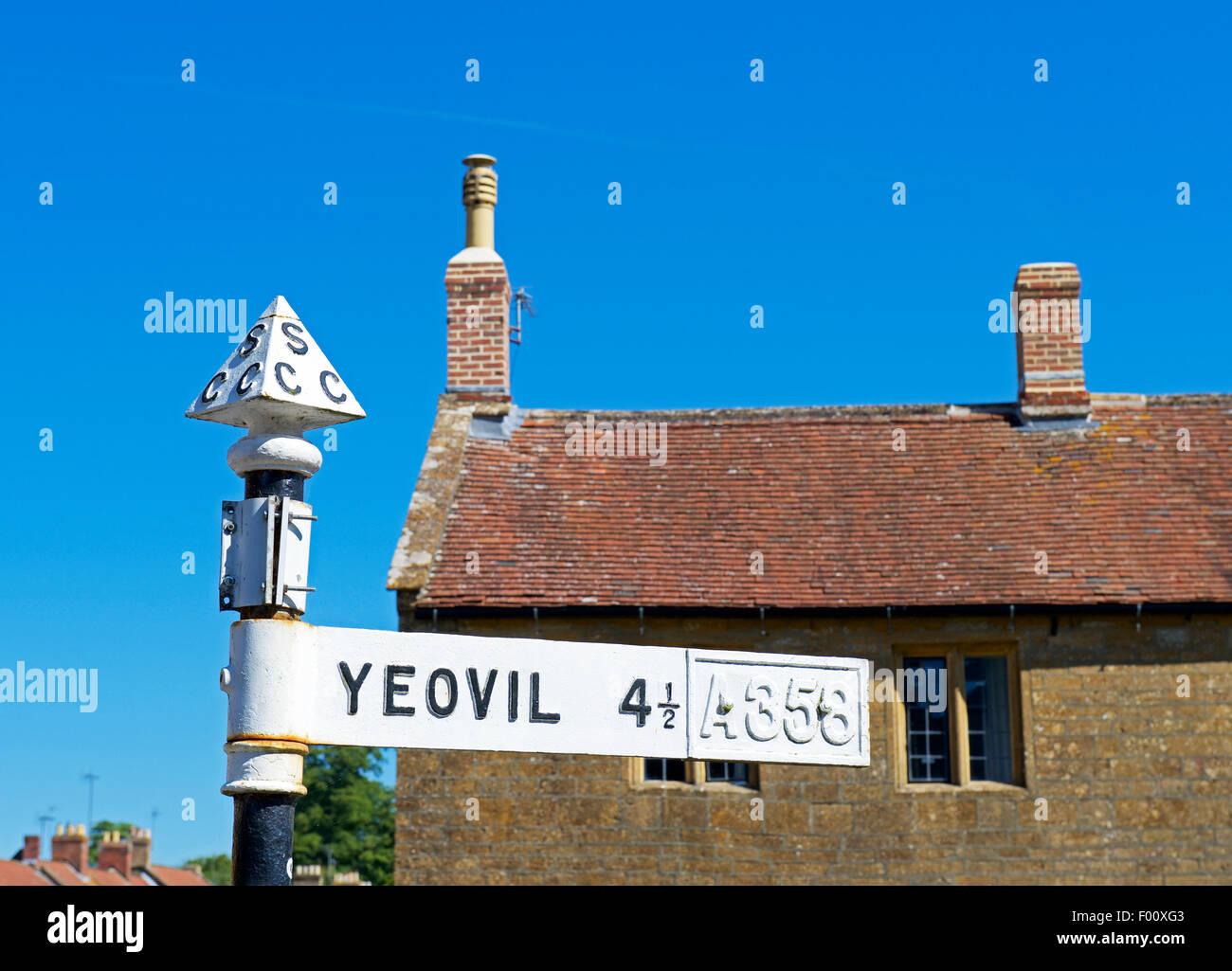 Old-fashioned road sign for Yeovil, Somerset, England UK Stock Photo