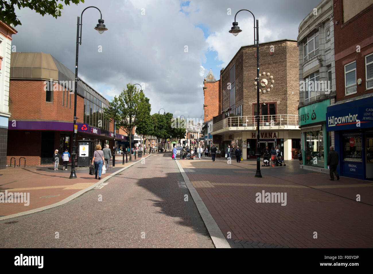 ormskirk street pedestrian shopping area st helens town centre uk Stock Photo