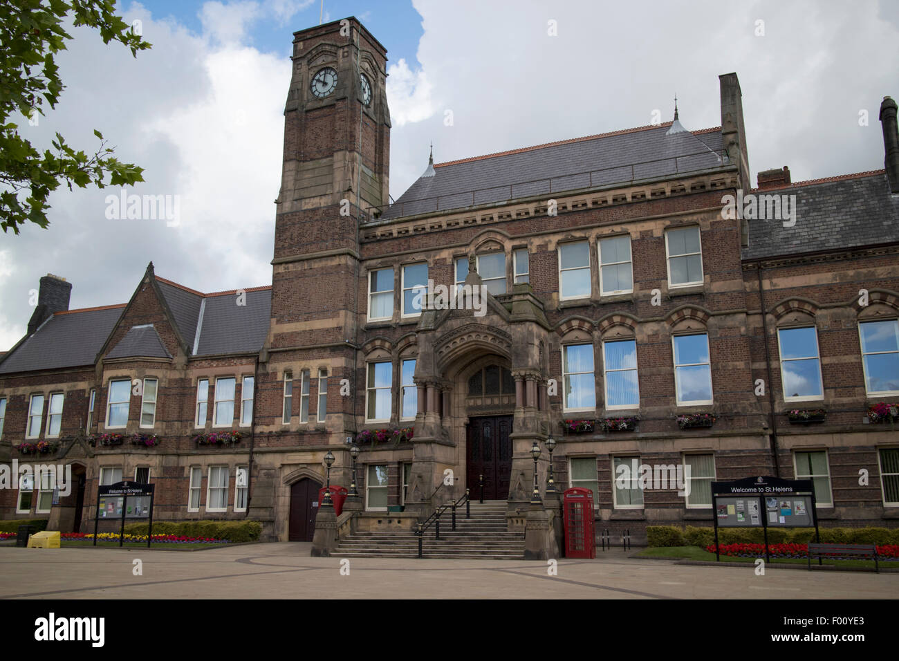 st helens town hall uk Stock Photo
