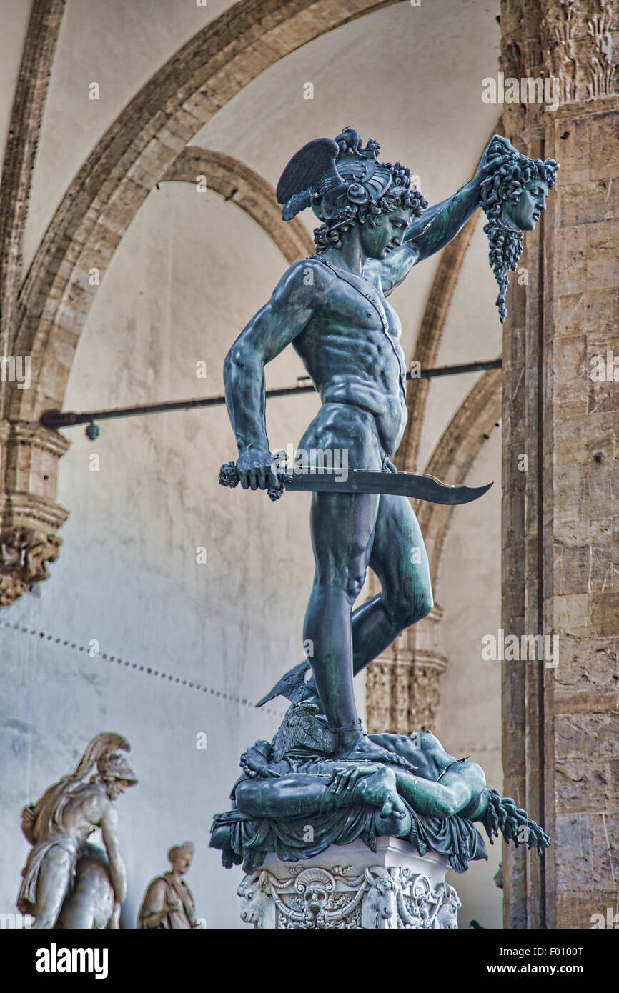 Perseus with the head of Medusa by Benvenuto Cellini in the Loggia dei  Lanzi on the Piazza della Signoria in Florence Italy Stock Photo - Alamy